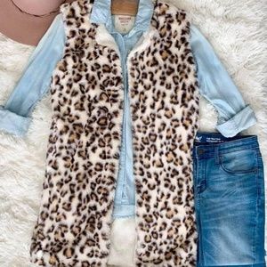 Leopard vest